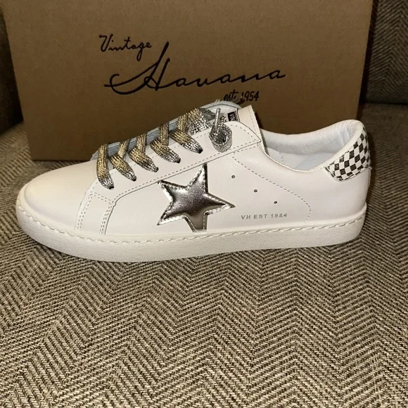 VINTAGE HAVANA Carla Women’s Sneakers Shoes White/Silver Shimmer NWT USA 8 - Picture 2 of 10